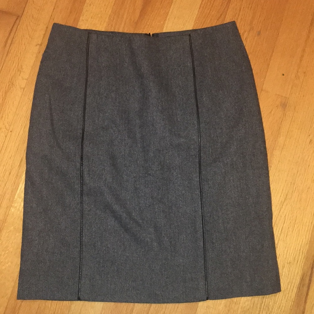 Tommy Hilfiger knee length skirt